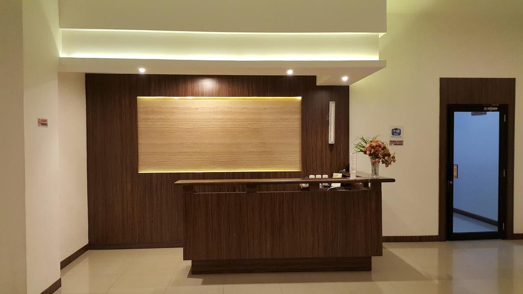 Focus Hotel Джакарта Экстерьер фото